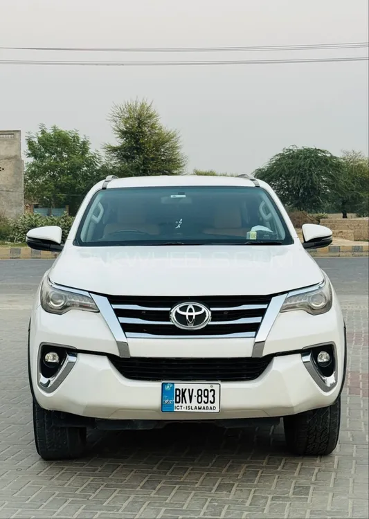Toyota Fortuner 2018 for Sale in Multan Toyota Fortuner 2018 for Sale in Multan Image-3