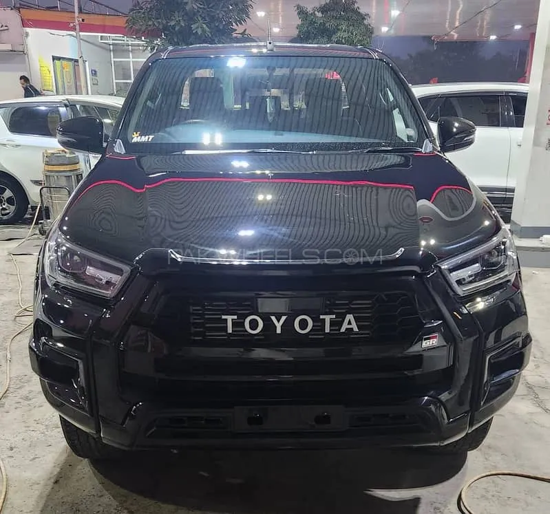 Toyota Hilux 2025 for Sale in Sialkot Toyota Hilux 2025 for Sale in Sialkot Image-8