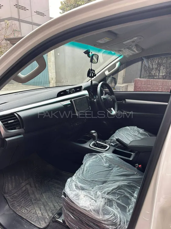 Toyota Hilux 2022 for Sale in Faisalabad Toyota Hilux 2022 for Sale in Faisalabad Image-2