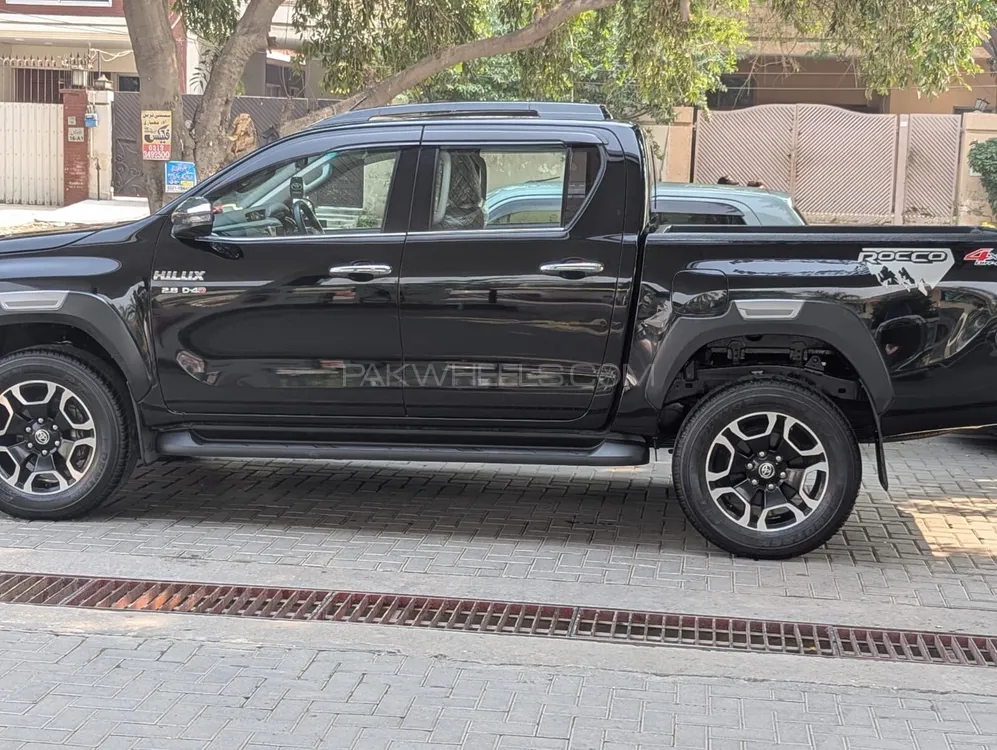 Toyota Hilux 2022 for Sale in Lahore Toyota Hilux 2022 for Sale in Lahore Image-9