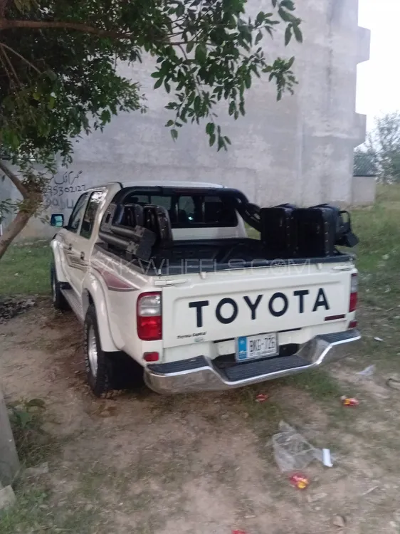 Toyota Hilux 2004 for Sale in Islamabad Toyota Hilux 2004 for Sale in Islamabad Image-2