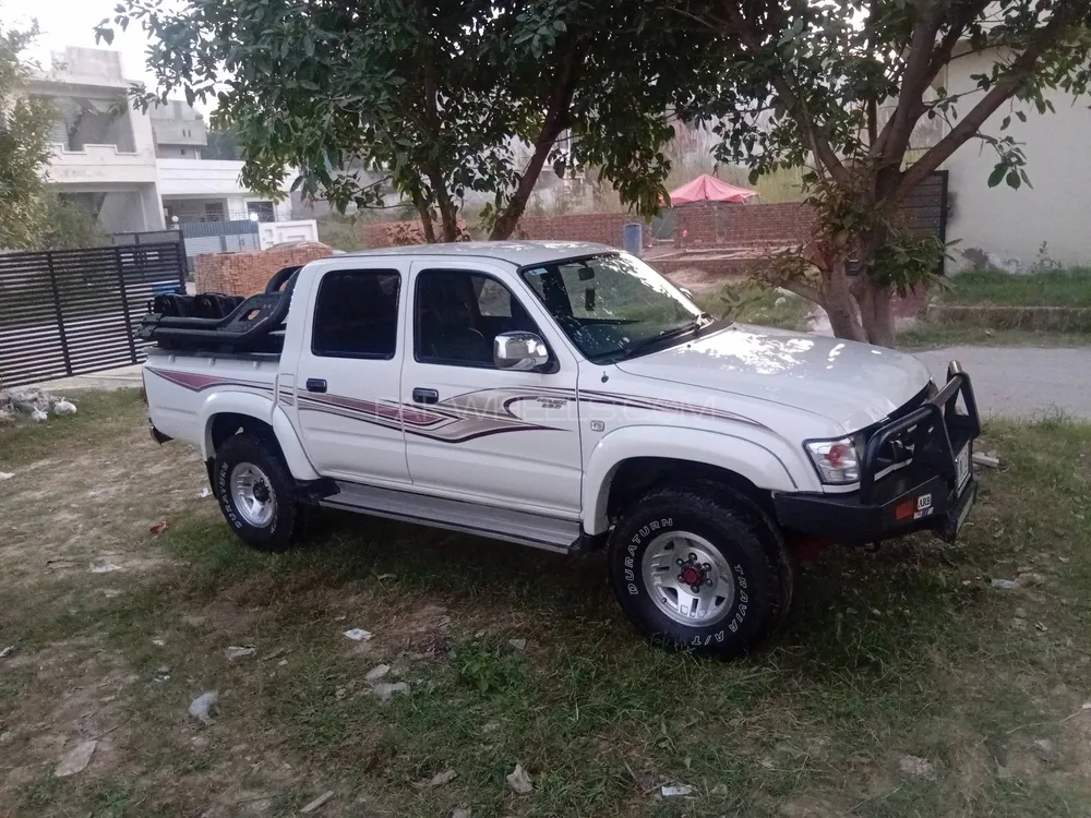 Toyota Hilux 2004 for Sale in Islamabad Toyota Hilux 2004 for Sale in Islamabad Image-1
