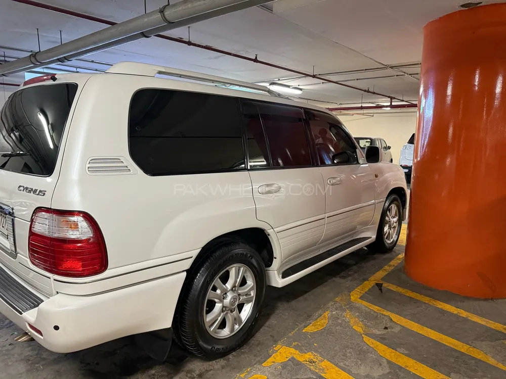 Toyota Land Cruiser 2001 for Sale in Karachi Toyota Land Cruiser 2001 for Sale in Karachi Image-4