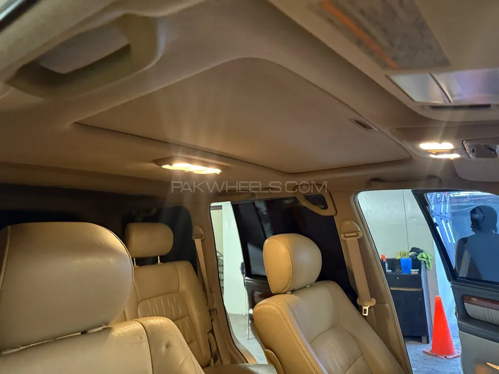 Toyota Land Cruiser 2001 for Sale in Karachi Toyota Land Cruiser 2001 for Sale in Karachi Image-11