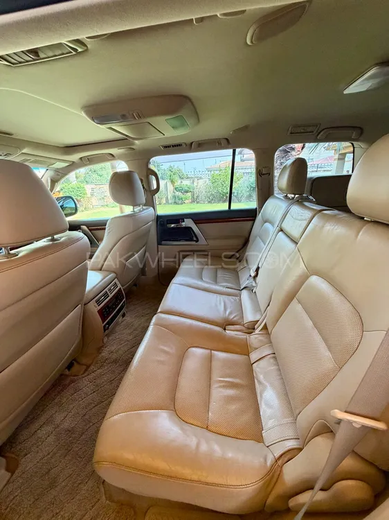 Toyota Land Cruiser 2012 for Sale in Lahore Toyota Land Cruiser 2012 for Sale in Lahore Image-8