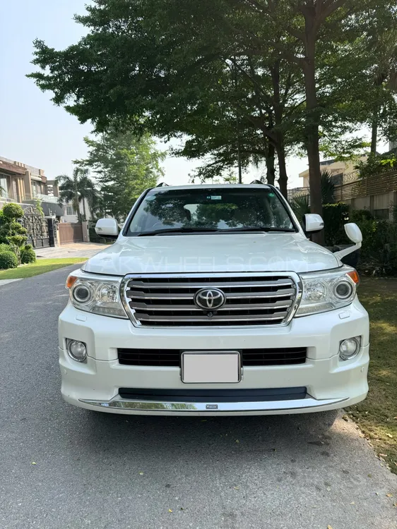 Toyota Land Cruiser 2013 for Sale in Lahore Toyota Land Cruiser 2013 for Sale in Lahore Image-1