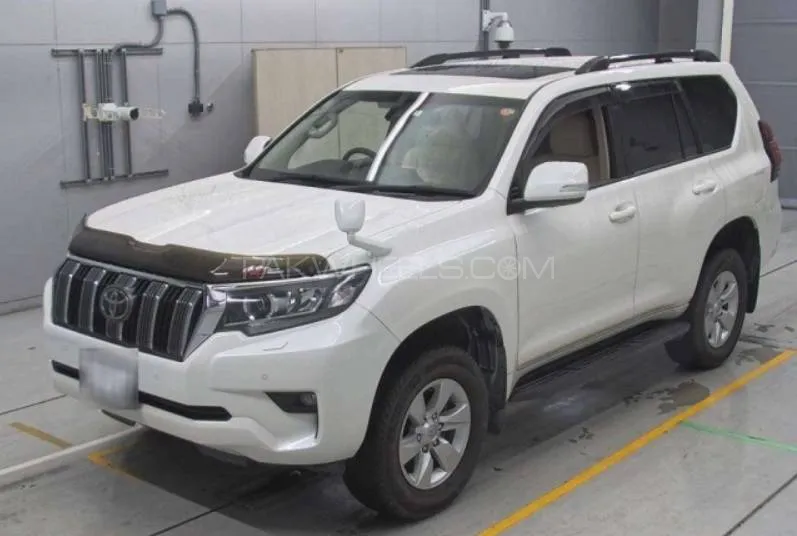 Toyota Prado 2020 for Sale in Gujranwala Toyota Prado 2020 for Sale in Gujranwala Image-2