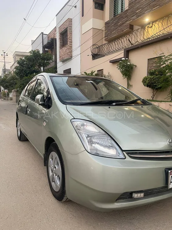 Toyota Prius 2007 for Sale in Karachi Toyota Prius 2007 for Sale in Karachi Image-3