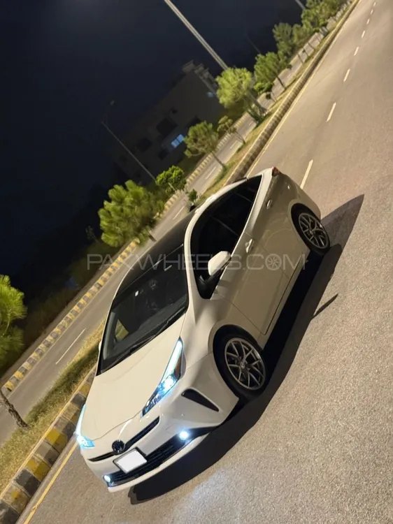 ٹویوٹا پریوس 2021 for Sale in اسلام آباد ٹویوٹا پریوس 2021 for Sale in اسلام آباد Image-2