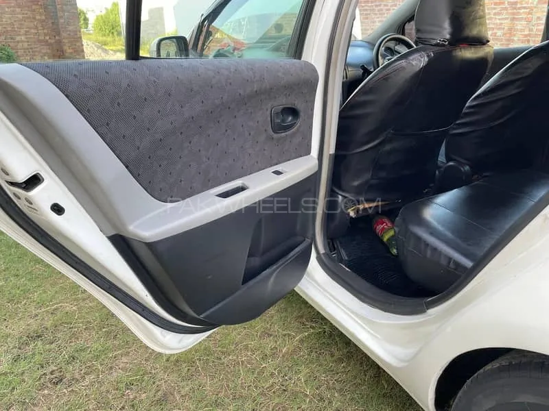 Toyota Vitz 2009 for Sale in Lahore Toyota Vitz 2009 for Sale in Lahore Image-18