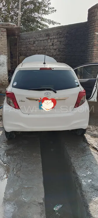 Toyota Vitz 2011 for Sale in Peshawar Toyota Vitz 2011 for Sale in Peshawar Image-2