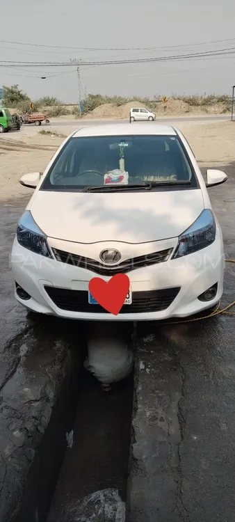 Toyota Vitz 2011 for Sale in Peshawar Toyota Vitz 2011 for Sale in Peshawar Image-1
