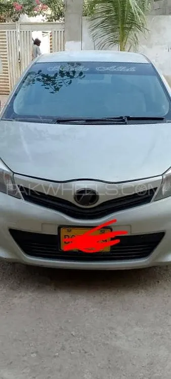 Toyota Vitz 2011 for Sale in Karachi Image-1