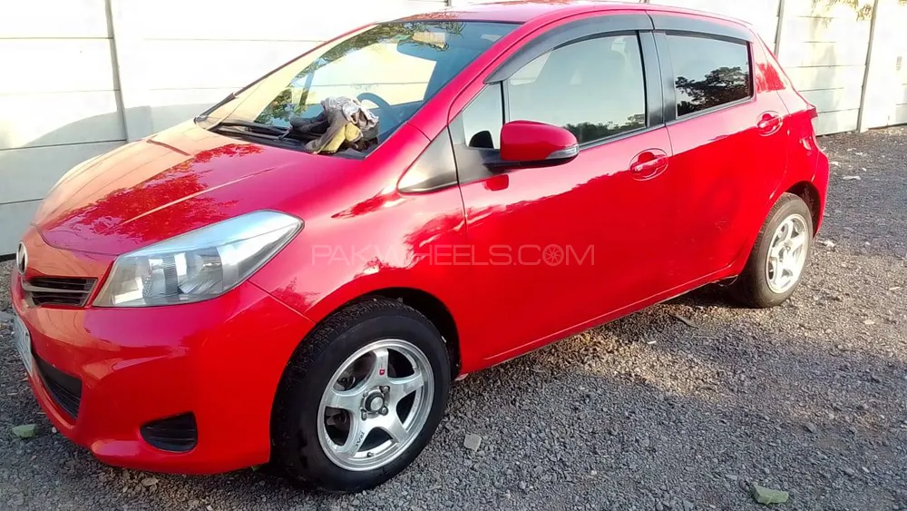 Toyota Vitz 2013 for Sale in Hazro Toyota Vitz 2013 for Sale in Hazro Image-2