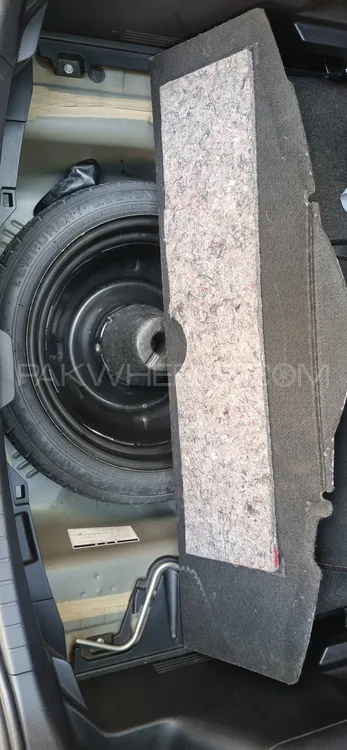 Toyota Vitz 2014 for Sale in Karachi Toyota Vitz 2014 for Sale in Karachi Image-11