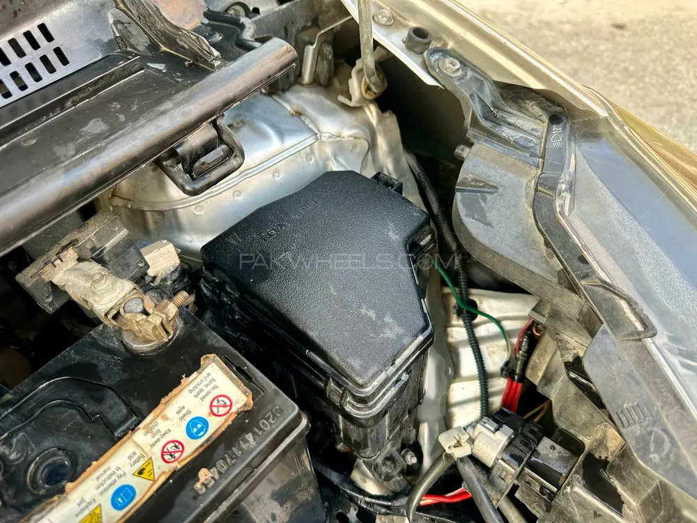 Toyota Vitz 2015 for Sale in Wah cantt Toyota Vitz 2015 for Sale in Wah cantt Image-12