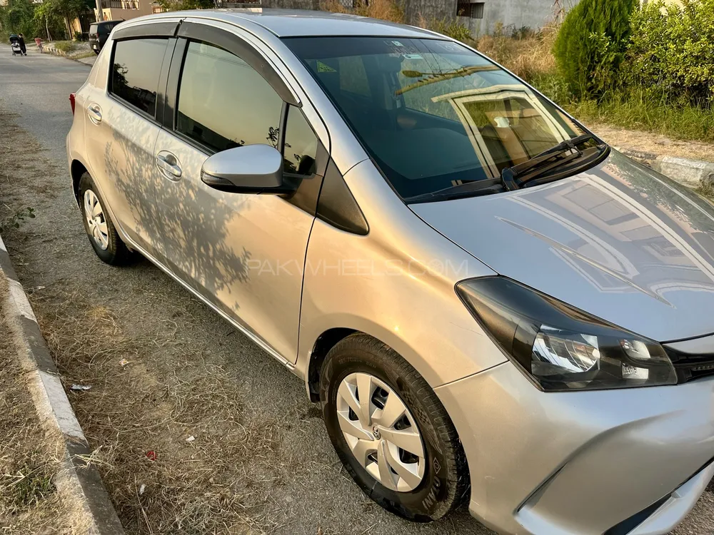 Toyota Vitz 2015 for Sale in Wah cantt Toyota Vitz 2015 for Sale in Wah cantt Image-3