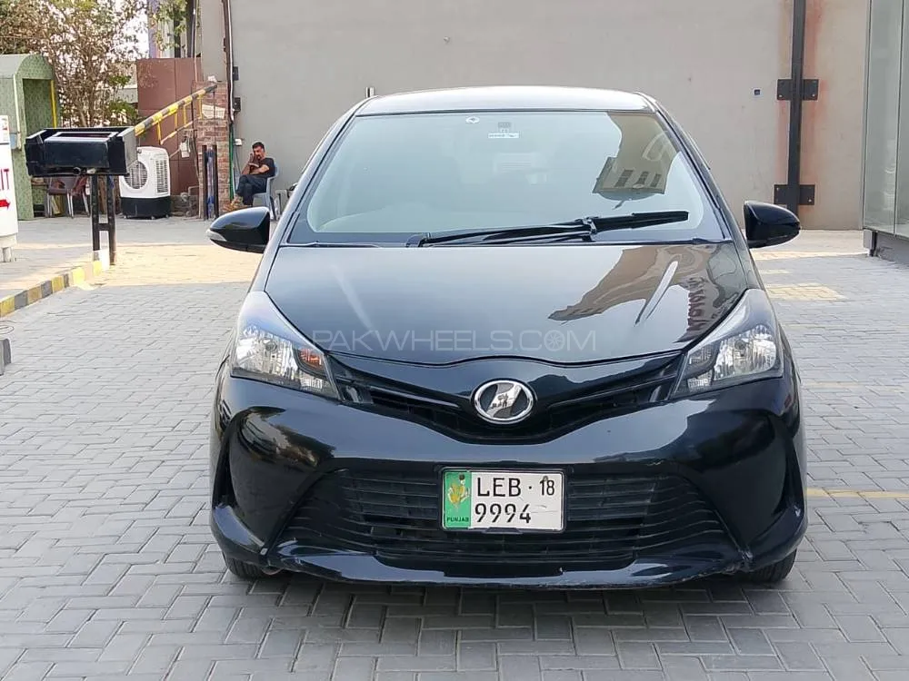 Toyota Vitz 2015 for Sale in Gujranwala Toyota Vitz 2015 for Sale in Gujranwala Image-1