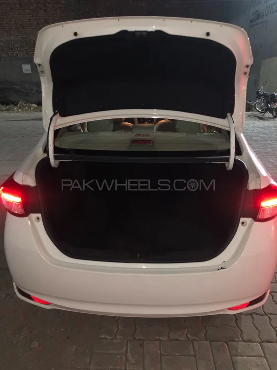 Toyota Yaris Sedan 2023 for Sale in Sialkot Toyota Yaris Sedan 2023 for Sale in Sialkot Image-19