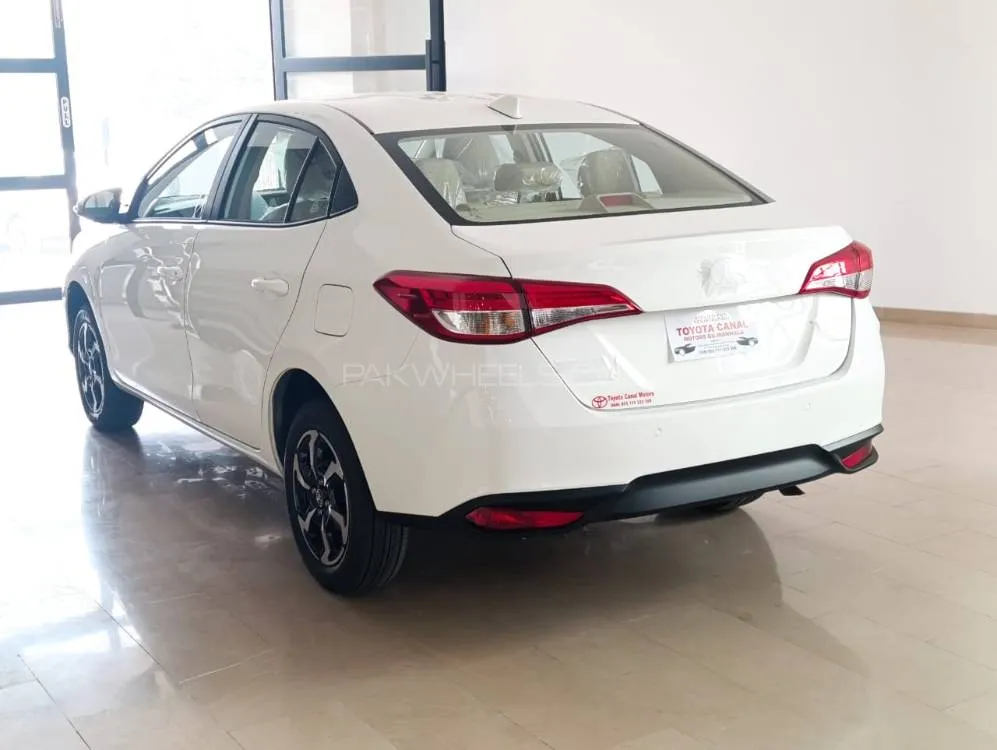 Toyota Yaris Sedan 2025 for Sale in Gujranwala Toyota Yaris Sedan 2025 for Sale in Gujranwala Image-3