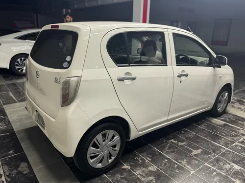 Daihatsu Mira 2012