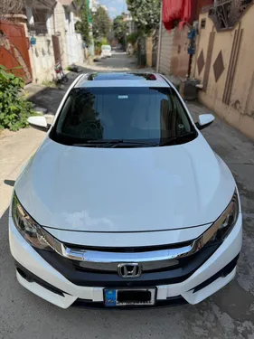 Honda Civic Oriel 1.8 i-VTEC CVT 2017