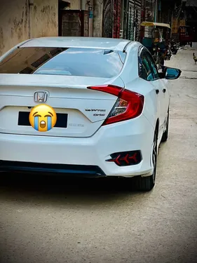 Honda Civic Oriel 1.8 i-VTEC CVT 2017