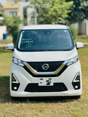 Nissan Dayz Highway Star S hybrid X pro pilot 2022