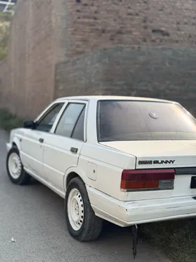 Nissan Sunny 1988