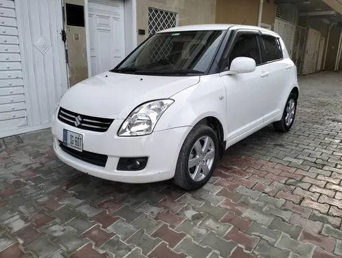 Suzuki Swift DLX Automatic 1.3 Navigation 2021