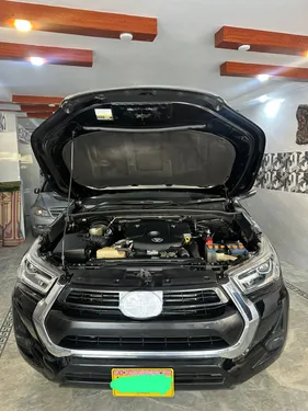 Toyota Hilux Revo V Automatic 2.8 2022