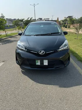 Toyota Vitz F 1.0 2015