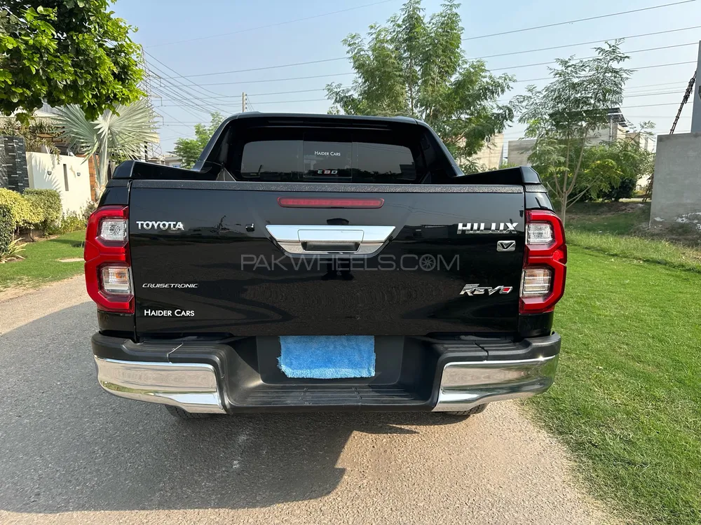Toyota Hilux 2021 for Sale in Multan Toyota Hilux 2021 for Sale in Multan Image-5