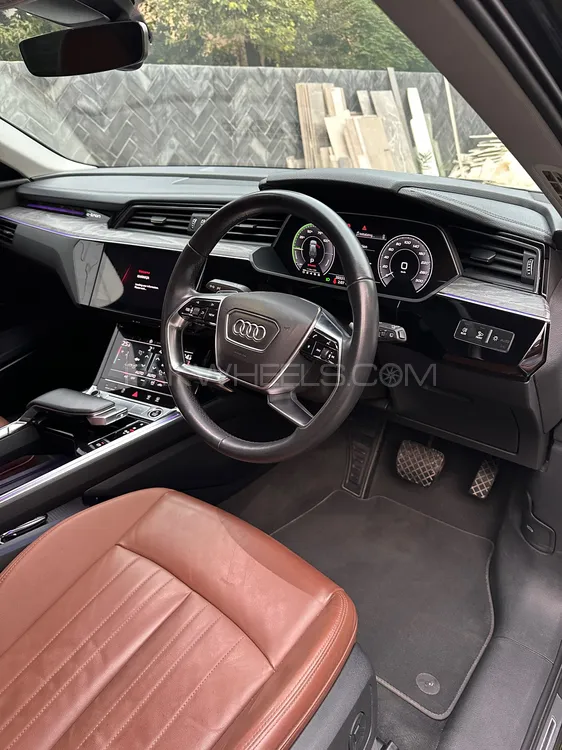 Audi e-tron 2021 for Sale in Lahore Audi e-tron 2021 for Sale in Lahore Image-11