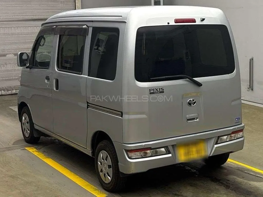 Toyota Pixis Van 2020 for Sale in Karachi Toyota Pixis Van 2020 for Sale in Karachi Image-4