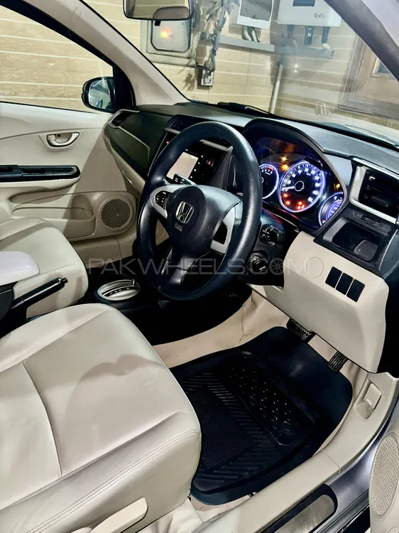 Honda BR-V 2019 for Sale in Faisalabad Honda BR-V 2019 for Sale in Faisalabad Image-10