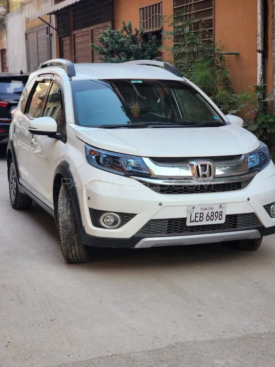 Honda BR-V 2020 for Sale in Peshawar Honda BR-V 2020 for Sale in Peshawar Image-3