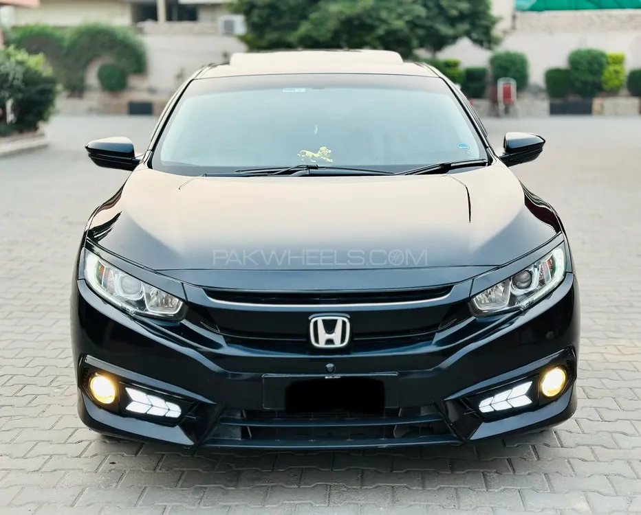 ہونڈا سوک 2018 for Sale in ملتان Image-1