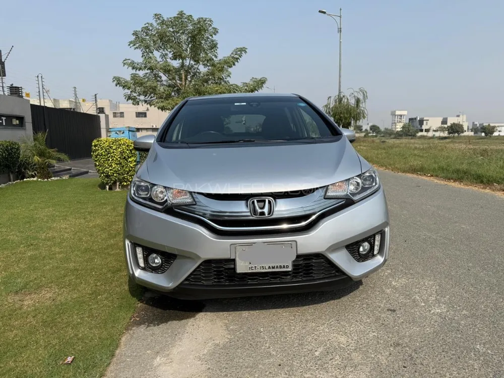 Honda Fit 2013 for Sale in Lahore Honda Fit 2013 for Sale in Lahore Image-1