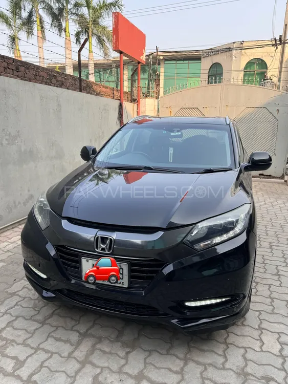 Honda Vezel 2015 for Sale in Sialkot Image-1