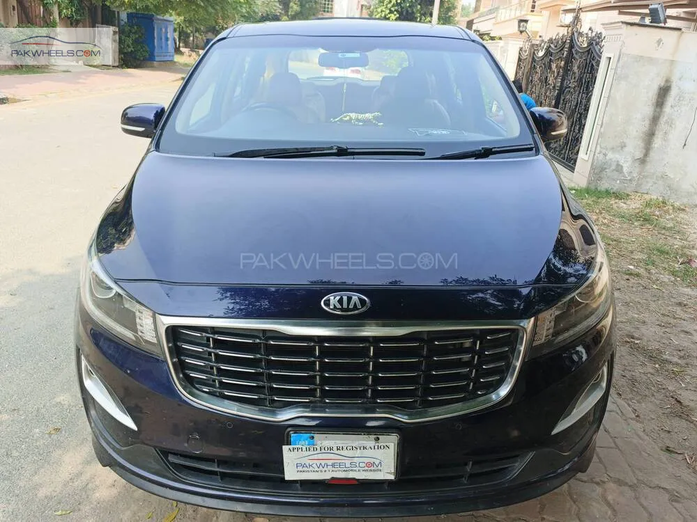 KIA Carnival 2019 for Sale in Lahore Image-1