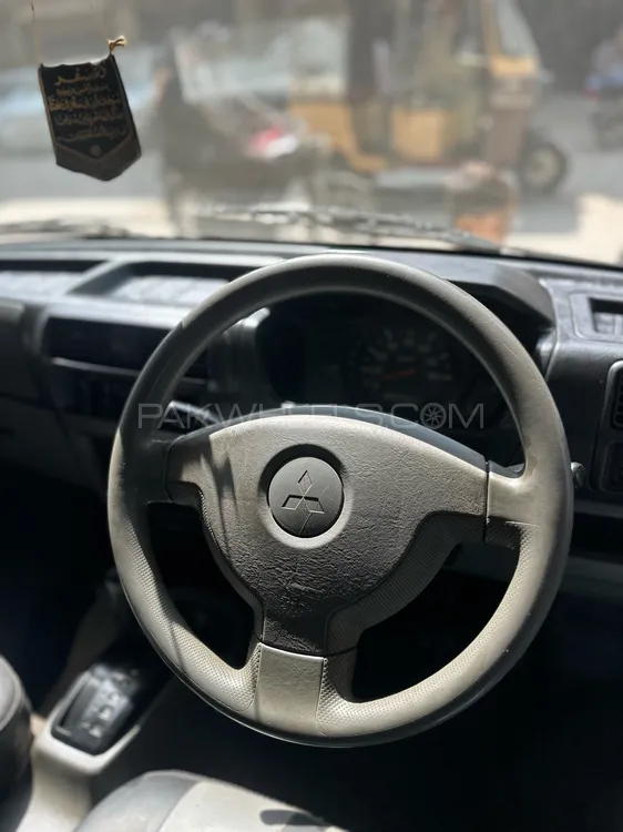 Mitsubishi Minicab 2009 for Sale in Karachi Mitsubishi Minicab 2009 for Sale in Karachi Image-8