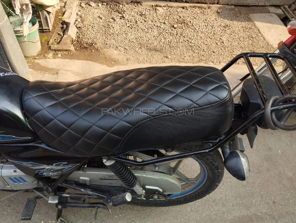 Suzuki GS 150 SE 2017 for Sale Suzuki GS 150 SE 2017 for Sale Image-3