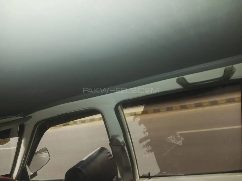 Suzuki Mehran 2006 for Sale in Lahore Suzuki Mehran 2006 for Sale in Lahore Image-15