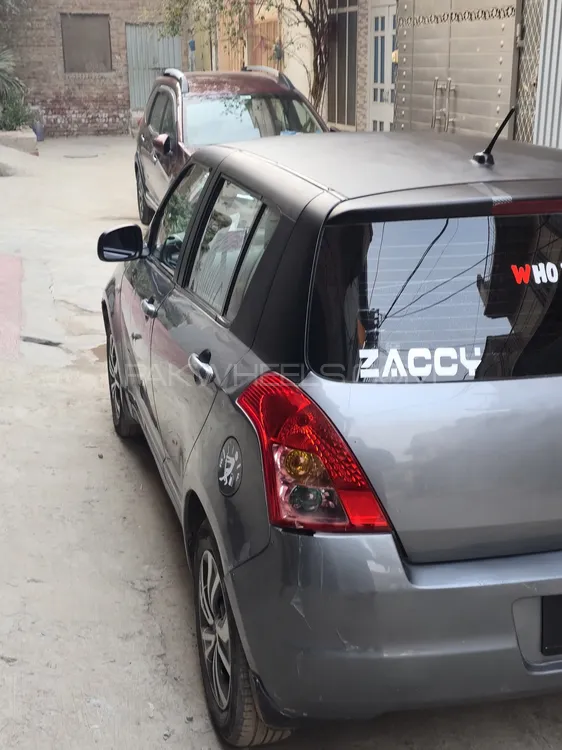 Suzuki Swift 2011 for Sale in Faisalabad Suzuki Swift 2011 for Sale in Faisalabad Image-10