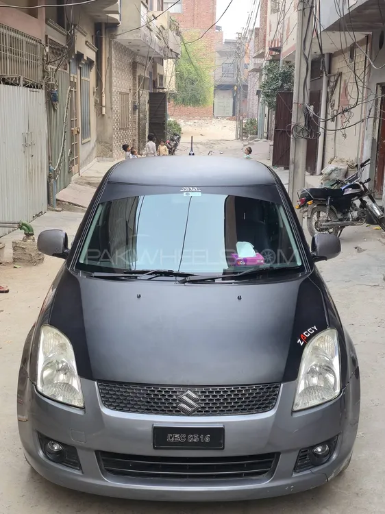 Suzuki Swift 2011 for Sale in Faisalabad Suzuki Swift 2011 for Sale in Faisalabad Image-1