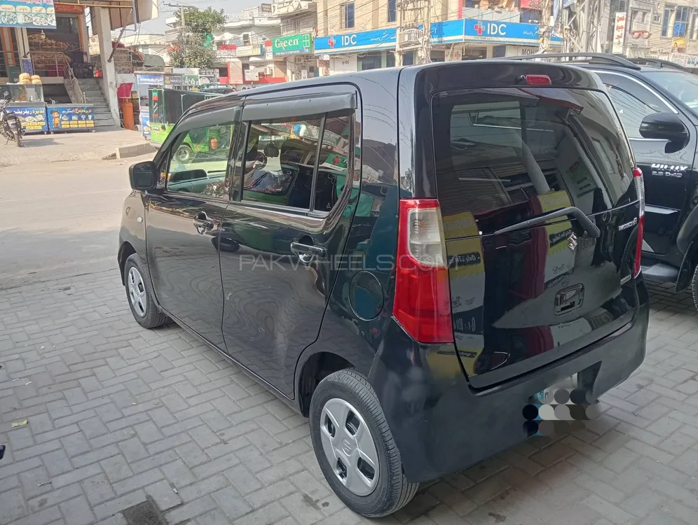 Suzuki Wagon R 2014 for Sale in Rawalpindi Suzuki Wagon R 2014 for Sale in Rawalpindi Image-3