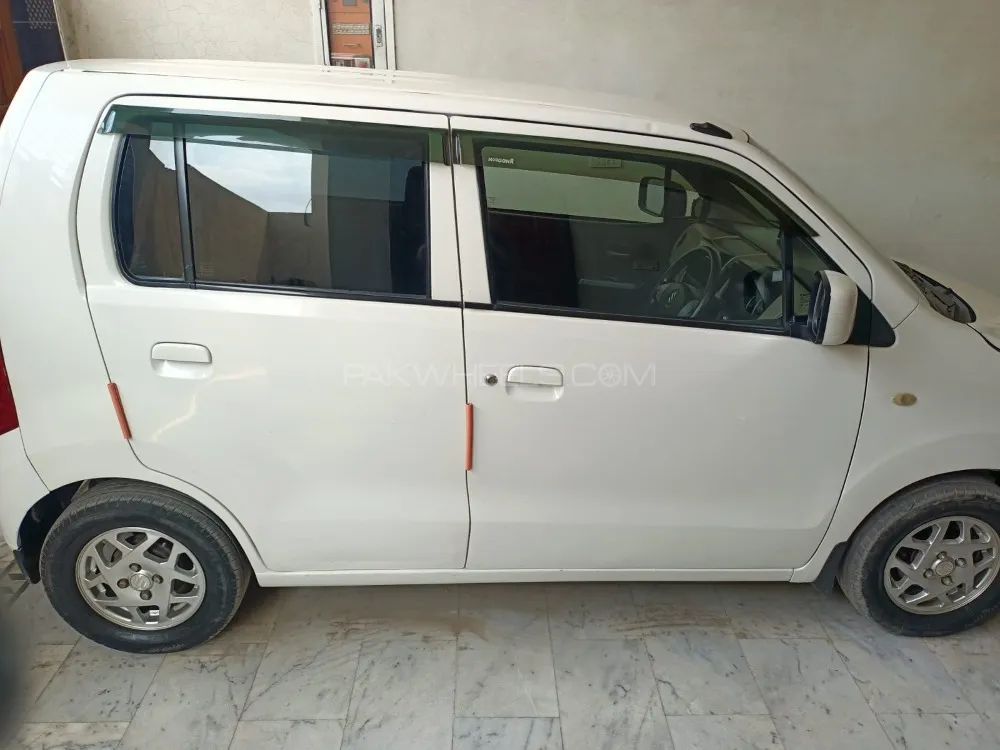 Suzuki Wagon R 2017 for Sale in Faisalabad Suzuki Wagon R 2017 for Sale in Faisalabad Image-9
