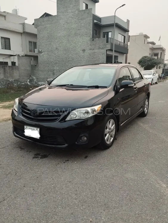 Toyota Corolla 2013 for Sale in Lahore Image-1