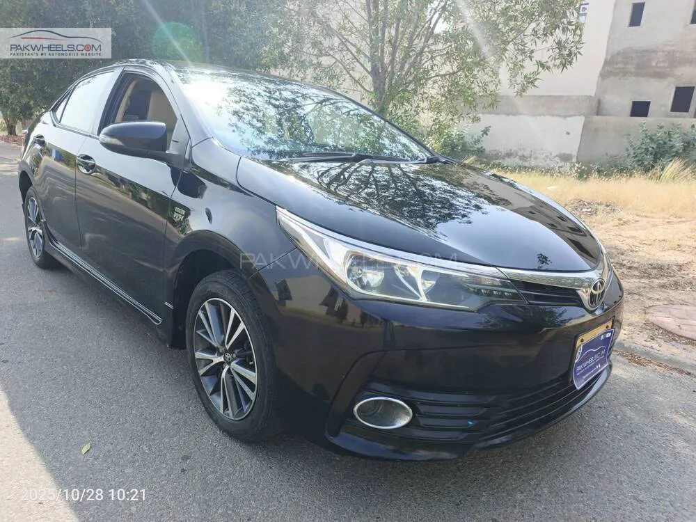Toyota Corolla 2018 for Sale in Karachi Toyota Corolla 2018 for Sale in Karachi Image-2